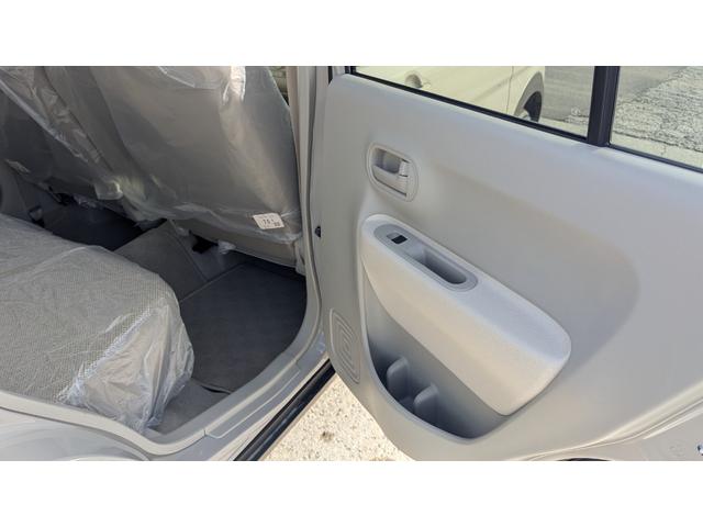 アルトラパン Ｌ　バックアイカメラ付きディスプレイオーディオ装着車　前後誤発進抑制　シートヒーター付　横滑り防止装置付き　エネチャージ　運転席助手席エアバッグ　プッシュスタートスマートキー　Ｃセンサー　イモビライザー（19枚目）