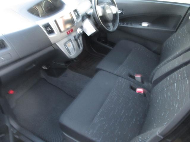 ムーヴ カスタム　ＲＳ　カロッツェリアナビ　地デジ　プッシュスタート　ＨＩＤライト　ＭＯＭＯステアリング　インタークーラーターボ（11枚目）