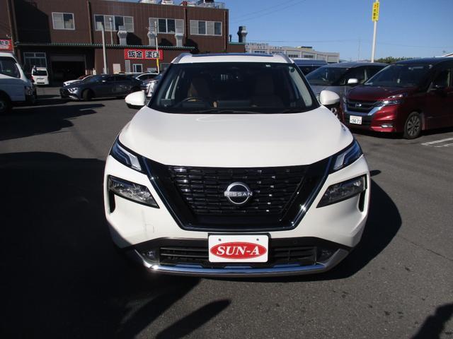 エクストレイル G e-4ORCE パノラミックガラスSR ルーフレール 本革シート BOSE 禁煙車(2枚目)