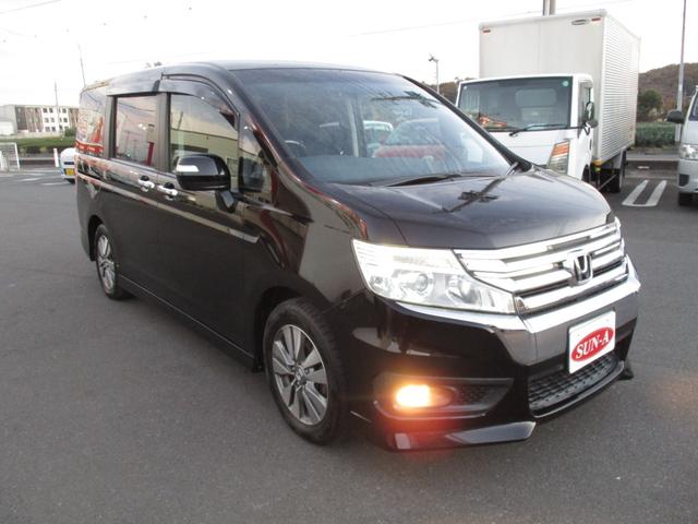 ステップワゴンスパーダ Ｚ　両側パワースライドドア　禁煙ワンオーナー　８人乗り（3枚目）