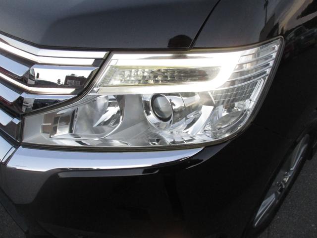 ステップワゴンスパーダ Ｚ　両側パワースライドドア　禁煙ワンオーナー　８人乗り（9枚目）