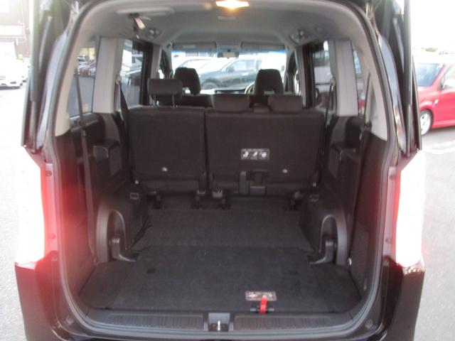 ステップワゴンスパーダ Ｚ　両側パワースライドドア　禁煙ワンオーナー　８人乗り（17枚目）