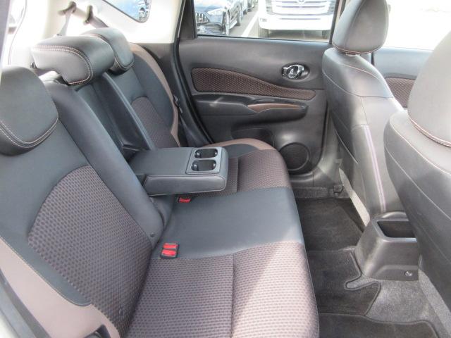 ノート ｅ－パワー　メダリスト　純正ナビ　インテリアラモ二＋スマートルームミラー　踏み間違え防止　フロント＆バックソナー付　ハーフレザーシート（32枚目）