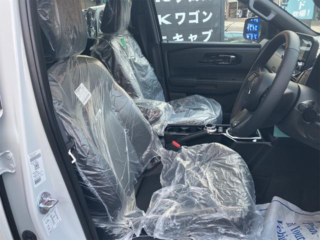 トライトン ＧＳＲ　４ＷＤ　ナビ　全方位カメラ　ＥＴＣ　パワーシート　スマートキー　シートヒーター　オートクルーズコントロール　登録済未使用車（8枚目）