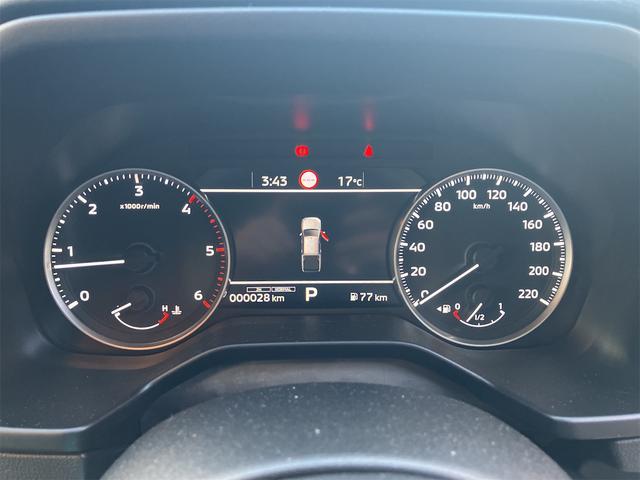 トライトン ＧＳＲ　４ＷＤ　ナビ　全方位カメラ　ＥＴＣ　パワーシート　スマートキー　シートヒーター　オートクルーズコントロール　登録済未使用車（10枚目）