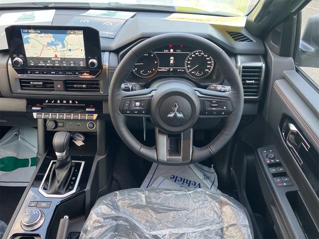 トライトン ＧＳＲ　４ＷＤ　ナビ　全方位カメラ　ＥＴＣ　パワーシート　スマートキー　シートヒーター　オートクルーズコントロール　登録済未使用車（30枚目）