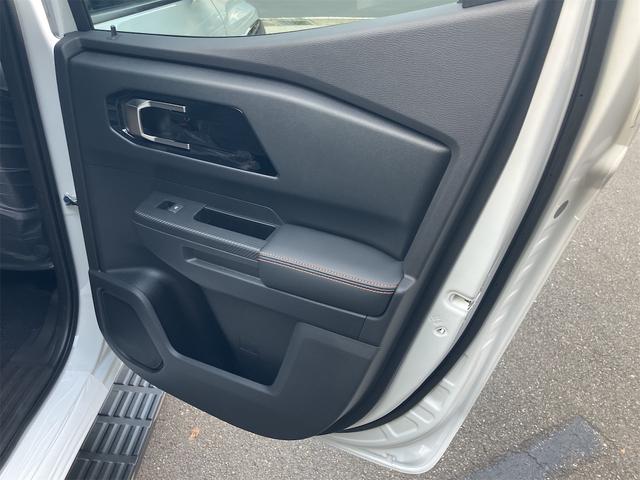 トライトン ＧＳＲ　４ＷＤ　ナビ　全方位カメラ　ＥＴＣ　パワーシート　スマートキー　シートヒーター　オートクルーズコントロール　登録済未使用車（31枚目）