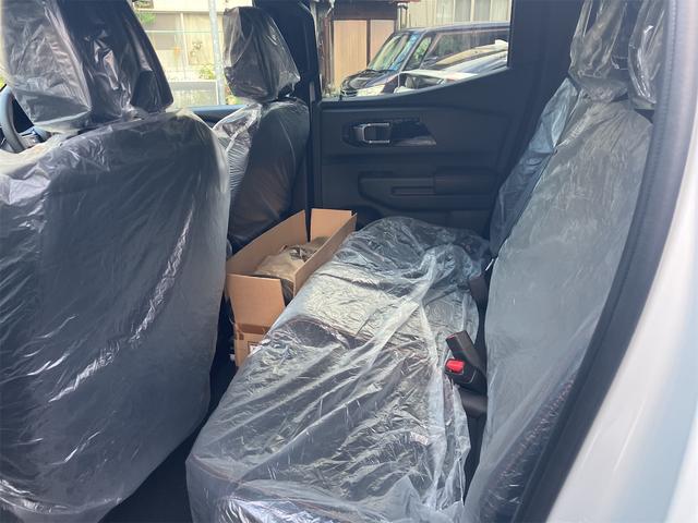 トライトン ＧＳＲ　４ＷＤ　ナビ　全方位カメラ　ＥＴＣ　パワーシート　スマートキー　シートヒーター　オートクルーズコントロール　登録済未使用車（39枚目）