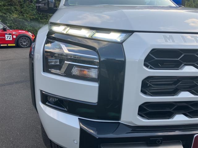 トライトン ＧＳＲ　４ＷＤ　ナビ　全方位カメラ　ＥＴＣ　パワーシート　スマートキー　シートヒーター　オートクルーズコントロール　登録済未使用車（46枚目）