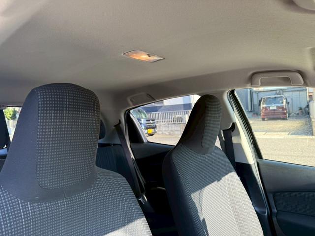 ヴィッツ ハイブリッドＦ　ナビ　バックカメラ　ＥＴＣ　スマートキー（29枚目）