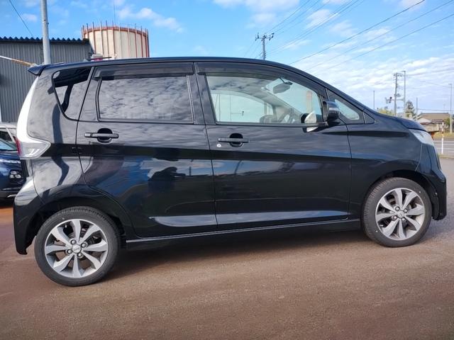 デイズ ハイウェイスター G 全方位カメラ スマートキー キーレス アイドリングストップ 盗難防止システム ABS 衝突安全ボディ HID バックモニター エアコン パワステ パワーウィンドウ ベンチシート(4枚目)