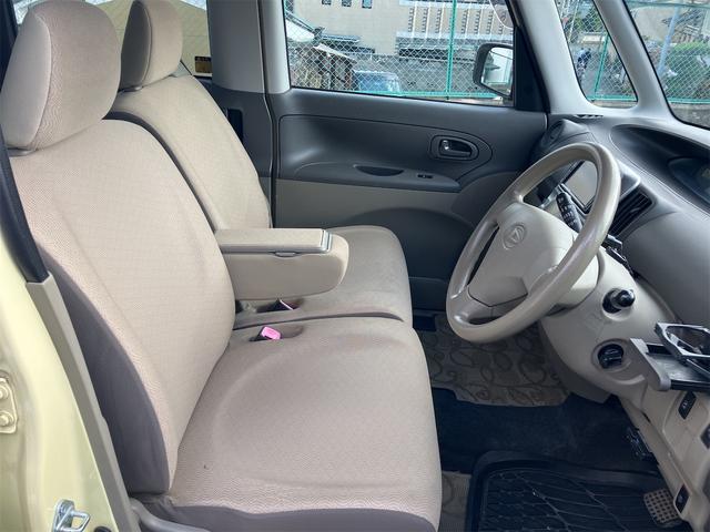 タント Ｘリミテッド　電動スライドドア　アルミホイール　ツートン　ＥＴＣ　スマートキー　ナビＴＶ　電動格納ミラー　エアコン　パワステ　パワーウィンド　車検令和９年１０月迄（9枚目）