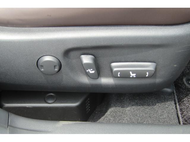 ＣＴ ＣＴ２００ｈ　バージョンＣ　ナビ　バックカメラ　Ｂｌｕｅｔｏｏｔｈ　フルセグテレビ　ＥＴＣ　純正１６インチアルミホイール　パワーシート　シートヒーター　クルーズコントロール　スマートキー（20枚目）