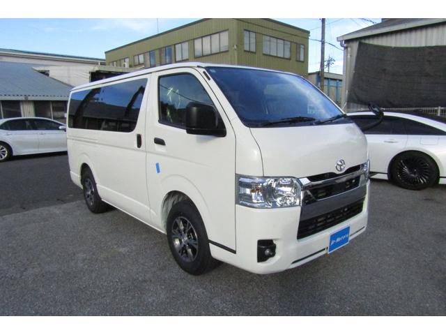 ハイエースバン ロングDX GLパッケージ 積載量1250kg LEDヘッドランプ LEDフォグランプ 純正15インチアルミホイール デジタルインナーミラー バックカメラ リヤクーラー・ヒーター スライドドアイージークローザー(5枚目)