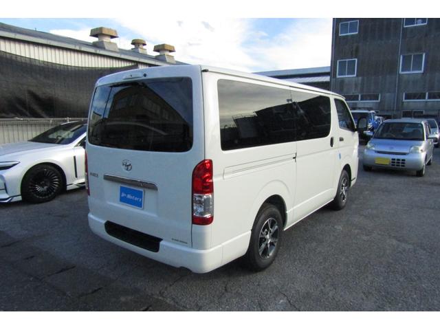 ハイエースバン ロングDX GLパッケージ 積載量1250kg LEDヘッドランプ LEDフォグランプ 純正15インチアルミホイール デジタルインナーミラー バックカメラ リヤクーラー・ヒーター スライドドアイージークローザー(7枚目)