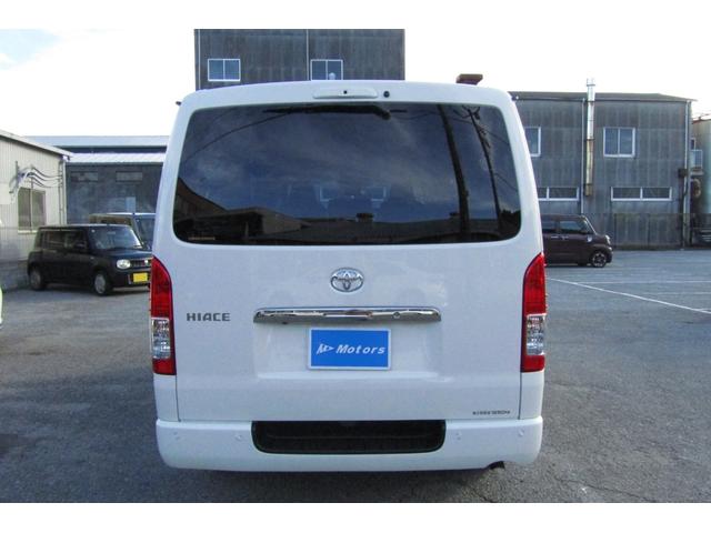 ハイエースバン ロングDX GLパッケージ 積載量1250kg LEDヘッドランプ LEDフォグランプ 純正15インチアルミホイール デジタルインナーミラー バックカメラ リヤクーラー・ヒーター スライドドアイージークローザー(8枚目)