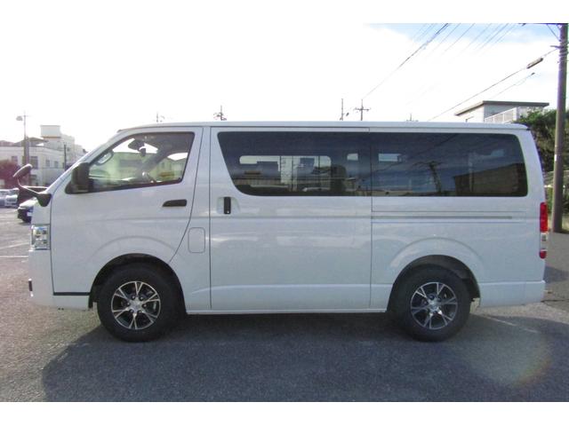 ハイエースバン ロングDX GLパッケージ 積載量1250kg LEDヘッドランプ LEDフォグランプ 純正15インチアルミホイール デジタルインナーミラー バックカメラ リヤクーラー・ヒーター スライドドアイージークローザー(10枚目)