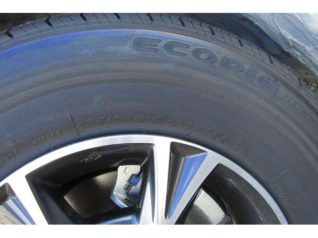 ハイエースバン ロングDX GLパッケージ 積載量1250kg LEDヘッドランプ LEDフォグランプ 純正15インチアルミホイール デジタルインナーミラー バックカメラ リヤクーラー・ヒーター スライドドアイージークローザー(14枚目)