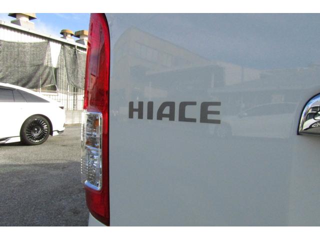 ハイエースバン ロングDX GLパッケージ 積載量1250kg LEDヘッドランプ LEDフォグランプ 純正15インチアルミホイール デジタルインナーミラー バックカメラ リヤクーラー・ヒーター スライドドアイージークローザー(15枚目)