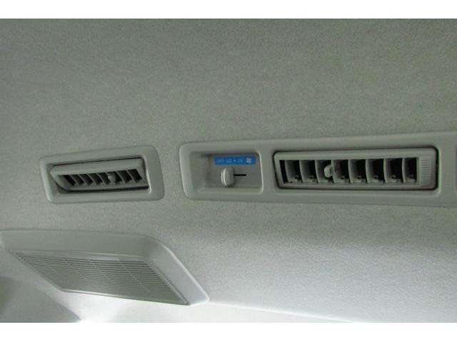 ハイエースバン ロングDX GLパッケージ 積載量1250kg LEDヘッドランプ LEDフォグランプ 純正15インチアルミホイール デジタルインナーミラー バックカメラ リヤクーラー・ヒーター スライドドアイージークローザー(21枚目)