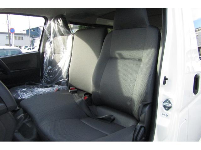 ハイエースバン ロングDX GLパッケージ 積載量1250kg LEDヘッドランプ LEDフォグランプ 純正15インチアルミホイール デジタルインナーミラー バックカメラ リヤクーラー・ヒーター スライドドアイージークローザー(28枚目)