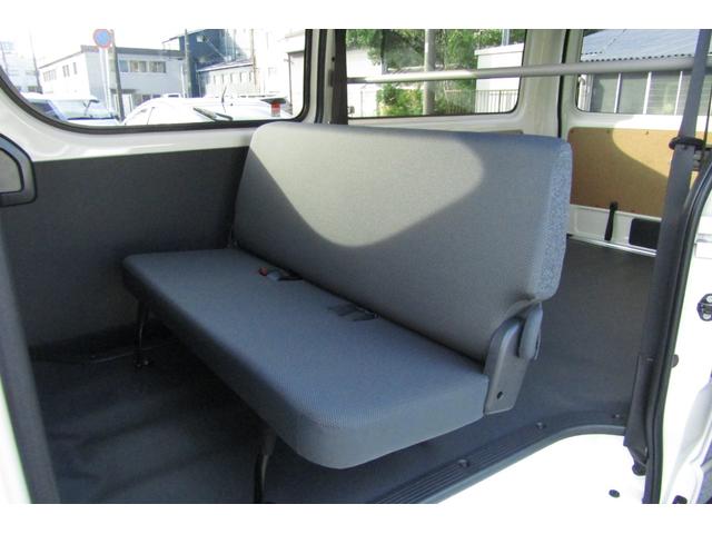 ハイエースバン ロングDX GLパッケージ 積載量1250kg LEDヘッドランプ LEDフォグランプ 純正15インチアルミホイール デジタルインナーミラー バックカメラ リヤクーラー・ヒーター スライドドアイージークローザー(29枚目)
