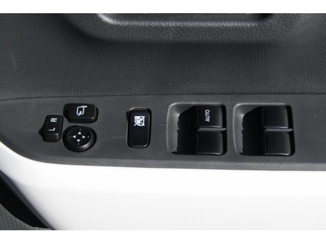 整備工場を主体として販売しております。あんしんのお車をご提供致します。鈑金塗装工場も完備しております。ボディーメンテナンスもお任せ下さい。