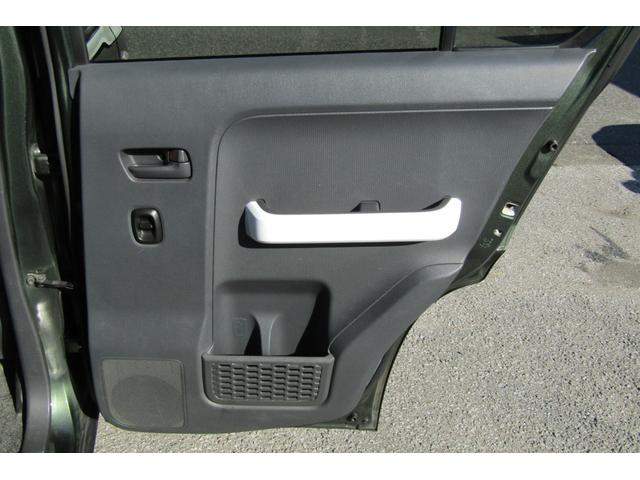 整備工場を主体として販売しております。あんしんのお車をご提供致します。鈑金塗装工場も完備しております。ボディーメンテナンスもお任せ下さい。