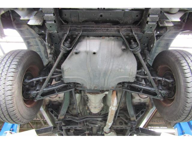 ダットサントラック ロングＤＸ　オールペン車両　マニュアル車　コラムシフト　積載量１０００ｋｇ（22枚目）