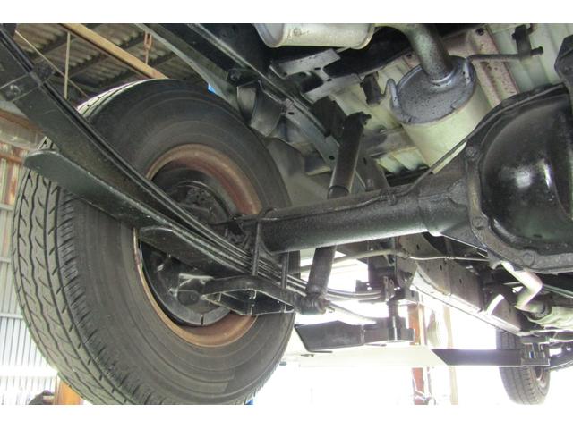 ダットサントラック ロングＤＸ　オールペン車両　マニュアル車　コラムシフト　積載量１０００ｋｇ（33枚目）