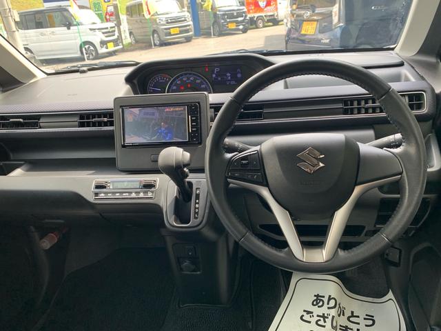 ハイブリッドＦＺ　フルセグナビ　ＣＤ　ＤＶＤ再生　ＥＴＣ　運転席シートヒーター　スマートキー　プッシュスタート　オートエアコン　ステアリングリモコン(5枚目)