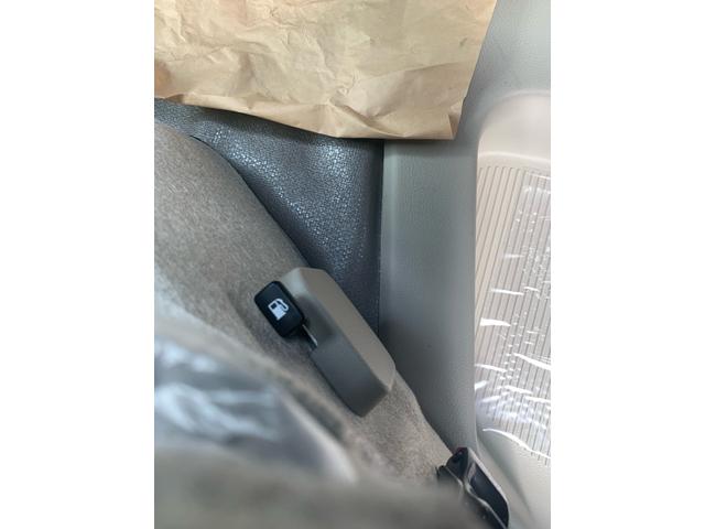 エブリイ ＰＡリミテッド　届出済未使用車　ＣＶＴ　ＬＥＤヘッドライト　デュアルカメラブレーキサポート　ＵＳＢソケット　両側スライドドア　運転席助手席パワーウインドウ　キーレス　ラジオ（35枚目）