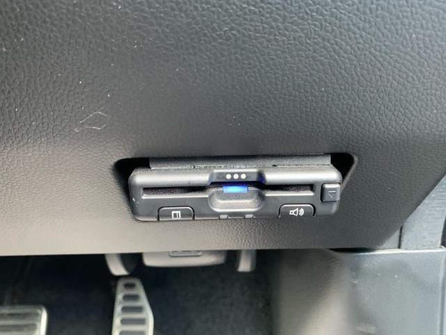 スイフトスポーツ ベースグレード ターボ ワンセグナビ Bluetooth ETC オートクルーズ バックカメラ デュアルセンサーブレーキサポート オートエアコン プッシュスタート スマートキー パドルシフト 運転席シートヒーター(9枚目)