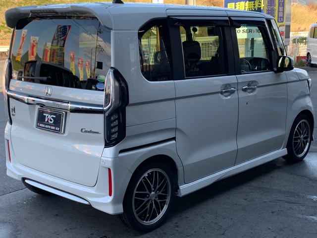 Ｎ－ＢＯＸカスタム Ｇ・Ｌホンダセンシング　フルセグナビ　両側電動スライドドア　ＣＤ　ＤＶＤ再生　Ｂｌｕｅｔｏｏｔｈ　バックカメラ　ドラレコ前　フリップダウンモニター　外品１６インチアルミ　オートクルーズ　ＥＴＣ　スマートキー　プッシュスタート（12枚目）