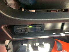 ��Ź�ϼ���ǧ���������촰���Ǥ�����������Υ�����򴹤佤�����ָ��ʤɡ����ե������ƥʥ󥹤Τ��Ȥ�¿����Ƥ��֤����ĺ���ޤ��� 6