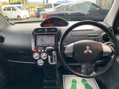 ������ξ���濴�ˤ��㤤������ż֤�Ÿ�����������󿷼�������紿�ޡ��ޥ������꡼���Ρ֥ե�åȣ��פˤơ�������᡼�����ο��֤�ĺ���ޤ���ŹƬ�ˤϣΣ£ϣؤ䥹�ڡ������ʤɿ͵��ο��֤�Ÿ�����Ƥޤ��� 4