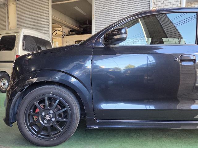 アルトワークス ベースグレード　５速ＭＴ車／ワンオーナー／ＥＴＣ／社外ナビ／Ｂｌｕｅｔｏｏｔｈ／レカロシート／ローポジション説明書有／社外マフラー／フロントフォグランプ／キーレスエントリー（4枚目）