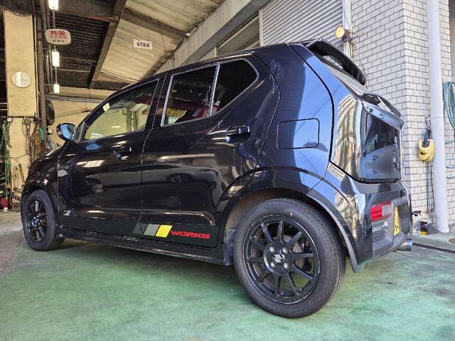 アルトワークス ベースグレード　５速ＭＴ車／ワンオーナー／ＥＴＣ／社外ナビ／Ｂｌｕｅｔｏｏｔｈ／レカロシート／ローポジション説明書有／社外マフラー／フロントフォグランプ／キーレスエントリー（6枚目）