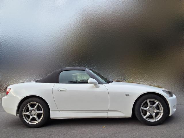 S2000 ベースグレード パワステ/オープンカー/6速ミッション車/社外マフラー/レザーシート/CDプレーヤー/車検あり(4枚目)