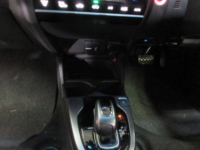 フィットハイブリッド Ｓ　ホンダセンシング（13枚目）
