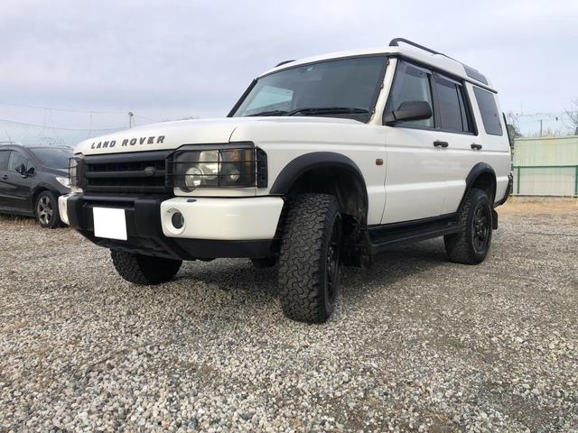 ＳＥ　３インチリフトアップ　４ＷＤ　ＥＴＣ　オートクルーズコントロール　サンルーフ　アルミホイール　ＡＴ　盗難防止システム　カセット　３列シート　ＡＢＳ　エアコン　パワーステアリング　パワーウィンドウ(13枚目)