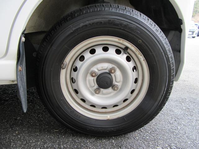 スペシャル 4WD 5MT ロールーフ(6枚目)