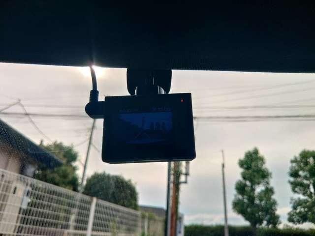 Ｃクラスステーションワゴン Ｃ２５０　ステーションワゴン　スポーツ　赤本革シート　シートヒーター　パワーシート　クルーズコントロール　パーキングアシスト　障害物センサー　衝突被害軽減ブレーキ　過給器設定モデル　ＥＴＣ（23枚目）