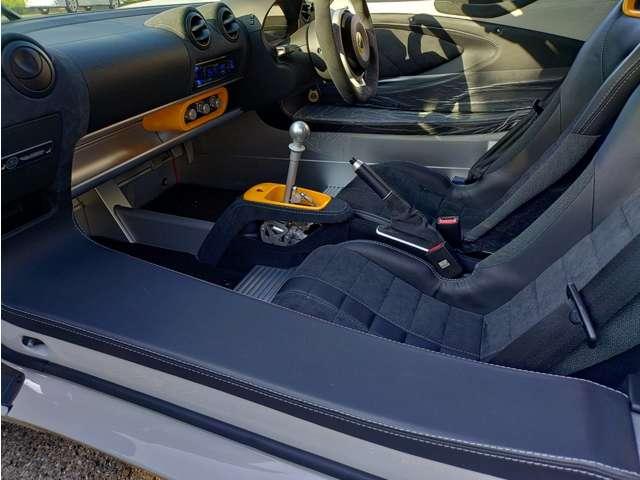 エリーゼ エリーゼスポーツ　２４０　ファイナルエディション　ブラックアルカンターラシート　ブラックアルカンターラハンドル　ブラック鍛造ホイール　エリーゼグレー　ＥＴＣ　社外オーディオ　キーレス　保証書　取説　ガレージ保管（12枚目）