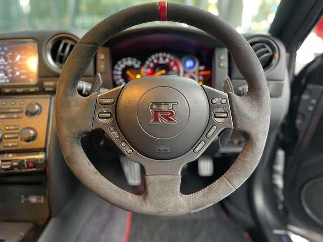 ＧＴ－Ｒ ニスモ　特別塗装色ダークマッドグレー　カーボンエアロ　レカロハーフレザーバケットシート　純正２０ＡＷレイズ製鍛造ホイール　ＢＯＳＥサラウンドシステム　純正ナビ　地デジ　Ｂカメラ　ガレージ保管（12枚目）