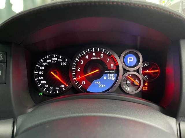 ＧＴ－Ｒ ニスモ　特別塗装色ダークマッドグレー　カーボンエアロ　レカロハーフレザーバケットシート　純正２０ＡＷレイズ製鍛造ホイール　ＢＯＳＥサラウンドシステム　純正ナビ　地デジ　Ｂカメラ　ガレージ保管（14枚目）