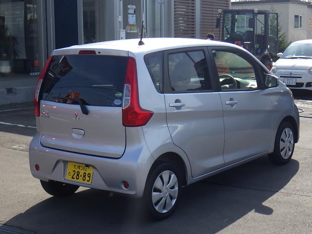 ｅＫワゴン Ｍ　ｅ－アシスト　踏み間違い防止アシスト　ｉ－ｓｔｏｐ　運転席シートヒーター　キーレスキー　横滑り防止　オートエアコン　４ＷＤ車　ＡＢＳ　ベンチシート　ダブルエアバック　パワーウインドウ　衝突安全ボディ　寒冷地仕様（5枚目）