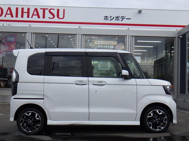 N-BOXカスタム G・Lターボホンダセンシング LKAS サイドカーテンエアバック Bモニター LEDライト VSA キーレスエントリー スマキー フルオートエアコン パワステ 前席シートヒーター フルフラット 4WD車 サイドカメラ ETC(8枚目)