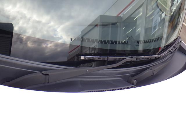 N-BOXカスタム G・Lターボホンダセンシング LKAS サイドカーテンエアバック Bモニター LEDライト VSA キーレスエントリー スマキー フルオートエアコン パワステ 前席シートヒーター フルフラット 4WD車 サイドカメラ ETC(9枚目)