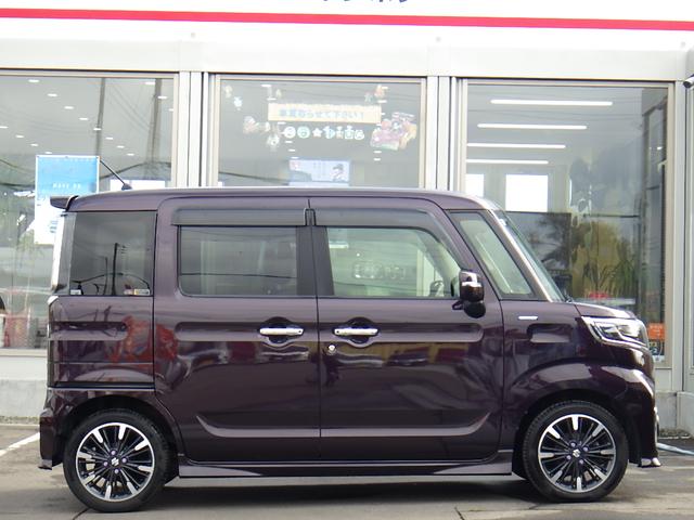 スペーシアカスタム ハイブリッドＸＳ　４ＷＤ車　スマキー　ソナー　キーレスエントリー　アイドルストップ　オートハイビーム　シートＨ　フルフラットシート　ＬＥＤヘッドライト　衝撃安全ボディー　オートライト　オートエアコン　ベンチシート　ＰＳ（4枚目）